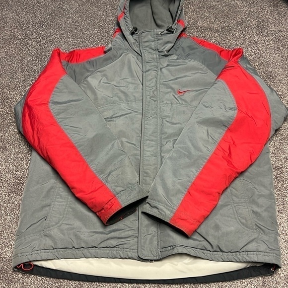 Vintage Nike Mens Coat Size XL Gray Red Hood Full Zip Lined Zip Pockets - Picture 1 of 6